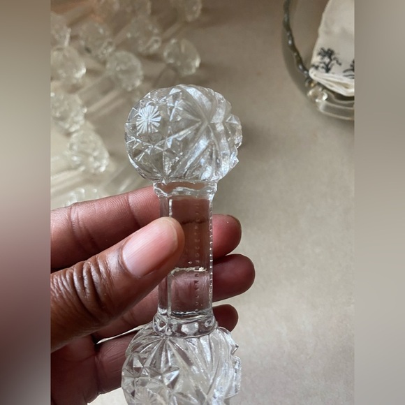 Vintage Set Of 12 Crystal Cut Faceted Glass Barbell Shaped Knife Rests 4 1/2"m - Picture 3 of 3
